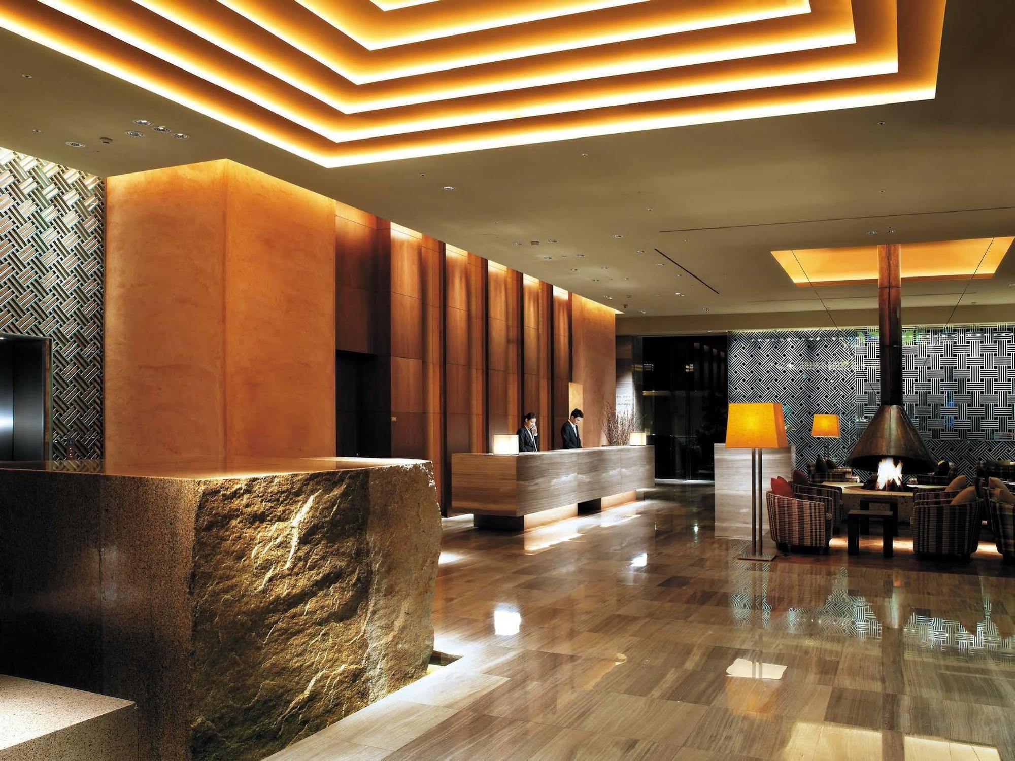 Отель Ramada Plaza By Wyndham Gwangju Кванджу Экстерьер фото